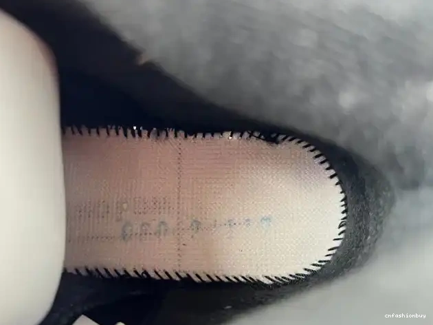 Reimagined HF3975-001 Metallic Jordan Air 5 Black 0427